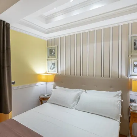 Palazzo Turchini 4* Nápoles