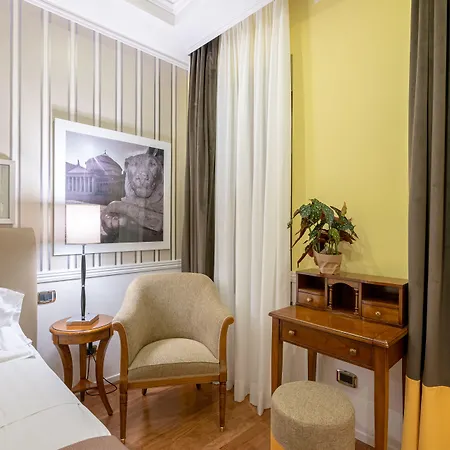 Palazzo Turchini 4* Nápoles